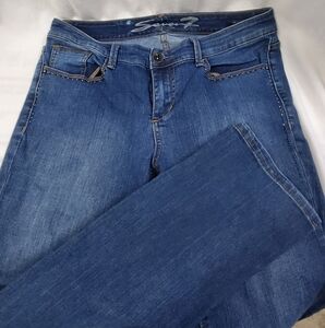 Seven7 Women's Rhinestone Trimmed Medium Wash Straight Leg Jean 10